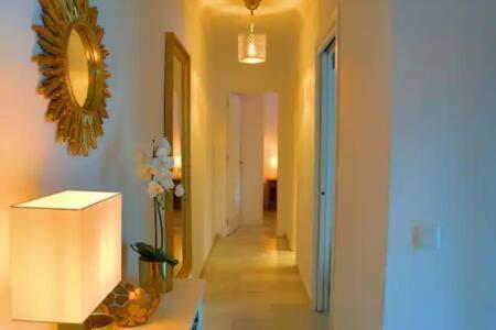 Apartamento en primera linea de playa con parking Nerja Exterior foto