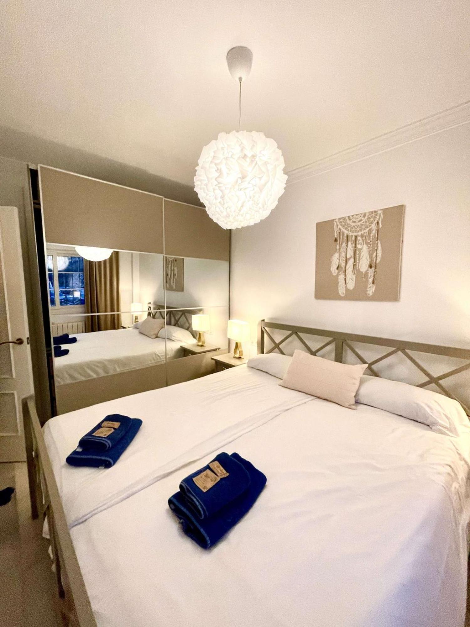 Apartamento en primera linea de playa con parking Nerja Exterior foto